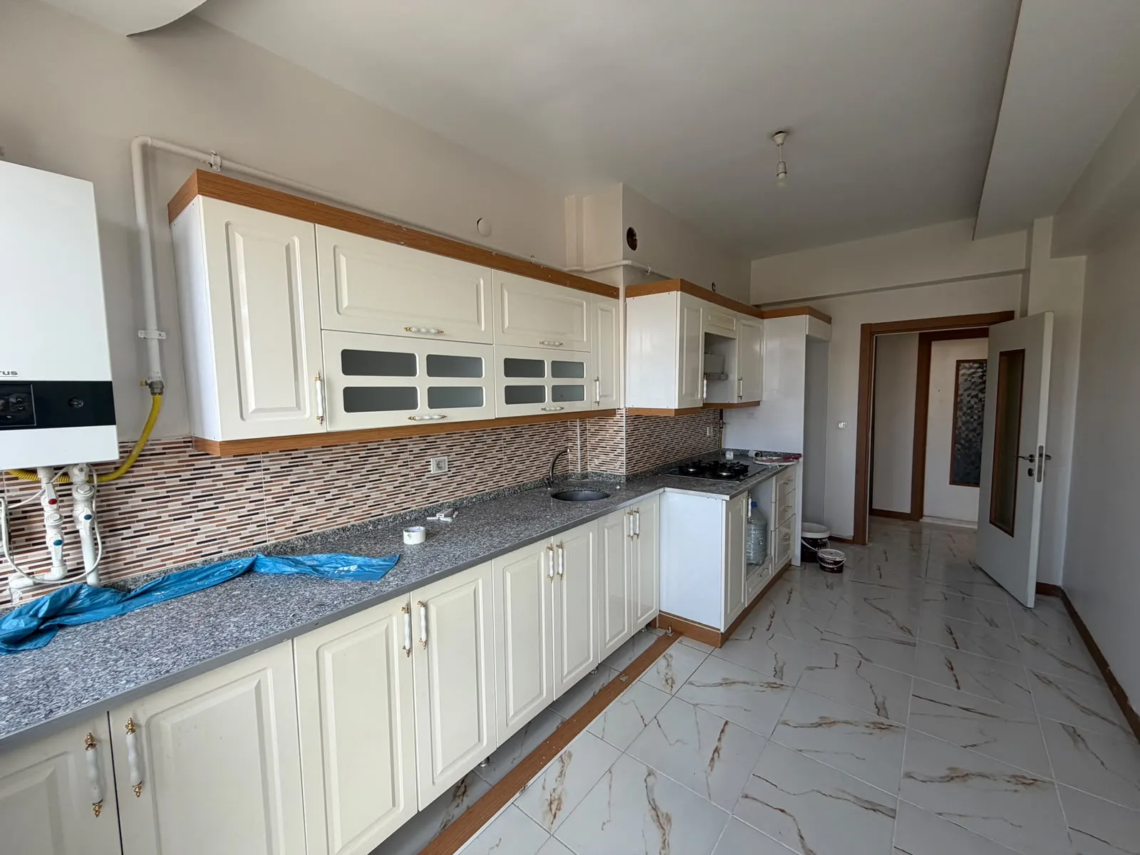 MEDYAPI TUTAL'DAN İSKENDER MAHALLESİN'DE 2+1 SATILIK DAİRE