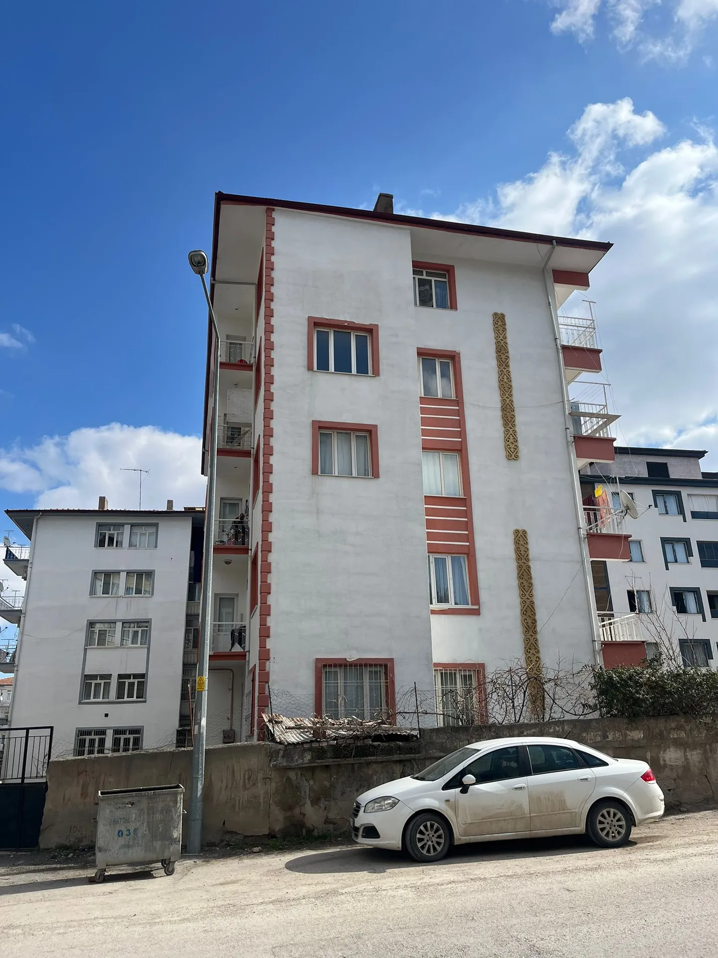 PAŞAKÖŞKÜ SATILIK 3+1 ACİL FIRSAT DAİRE!
