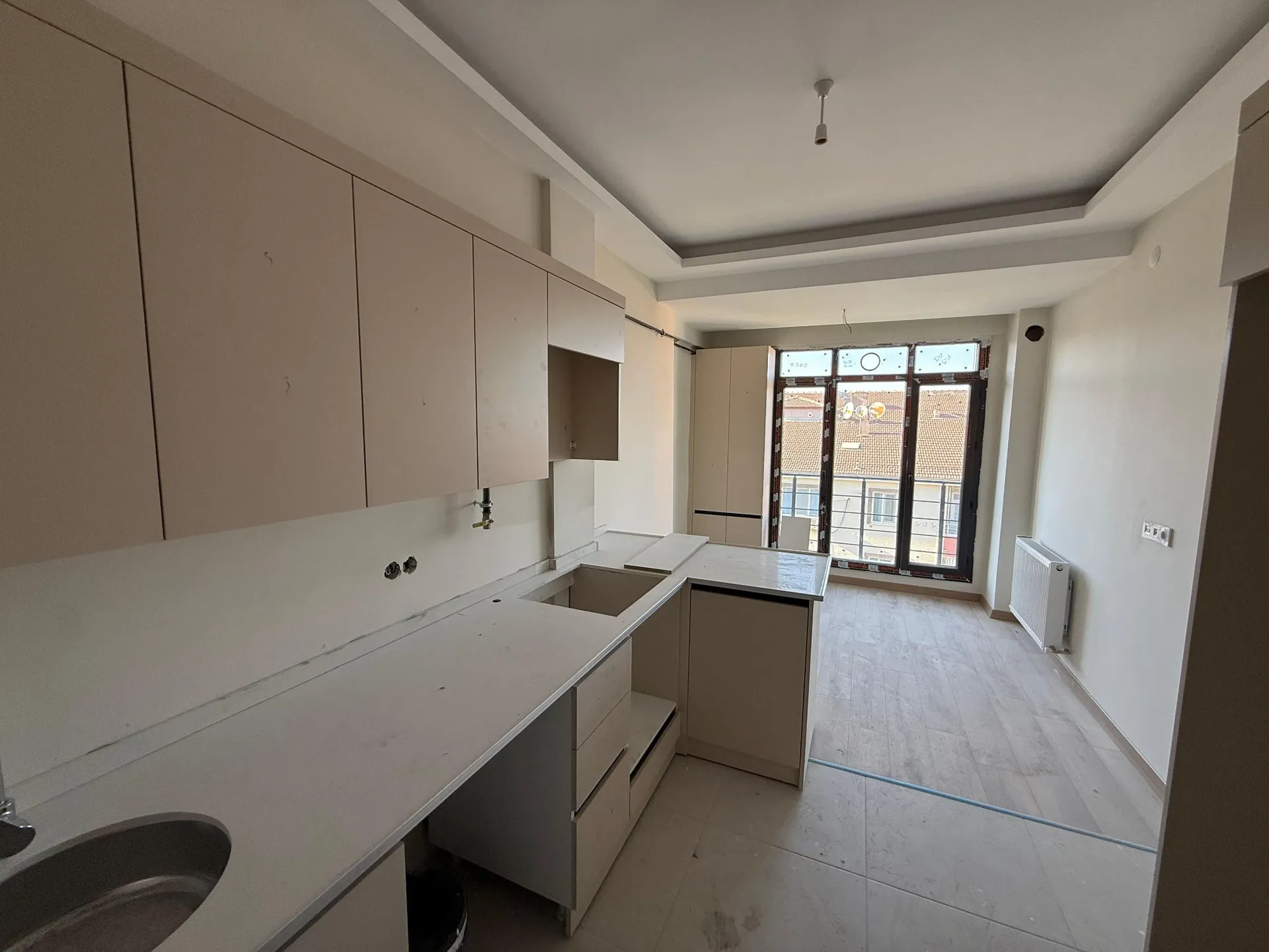 MED YAPI TUTAL DAN RAHMİ AKINCI LİSESİ CİVARINDA SATILIK 1+0 SATILIK DAİRE